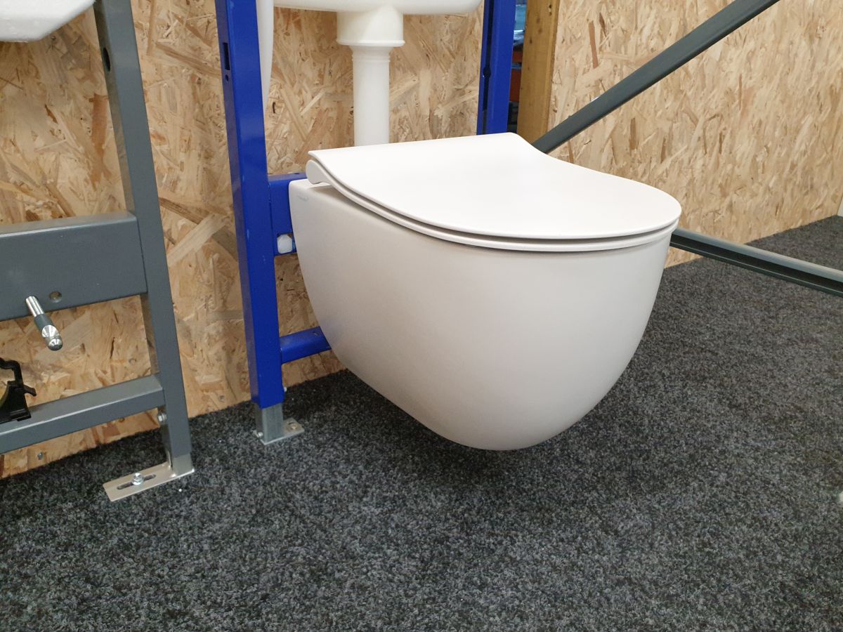 Clearance Europa Bathrooms